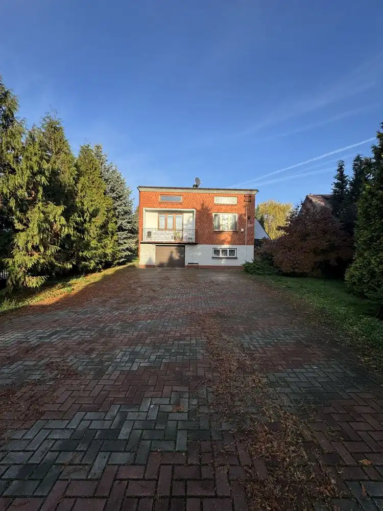 Dom przy głownej ul. w Radomiu pod firme lub mieszkanie Duży parking!