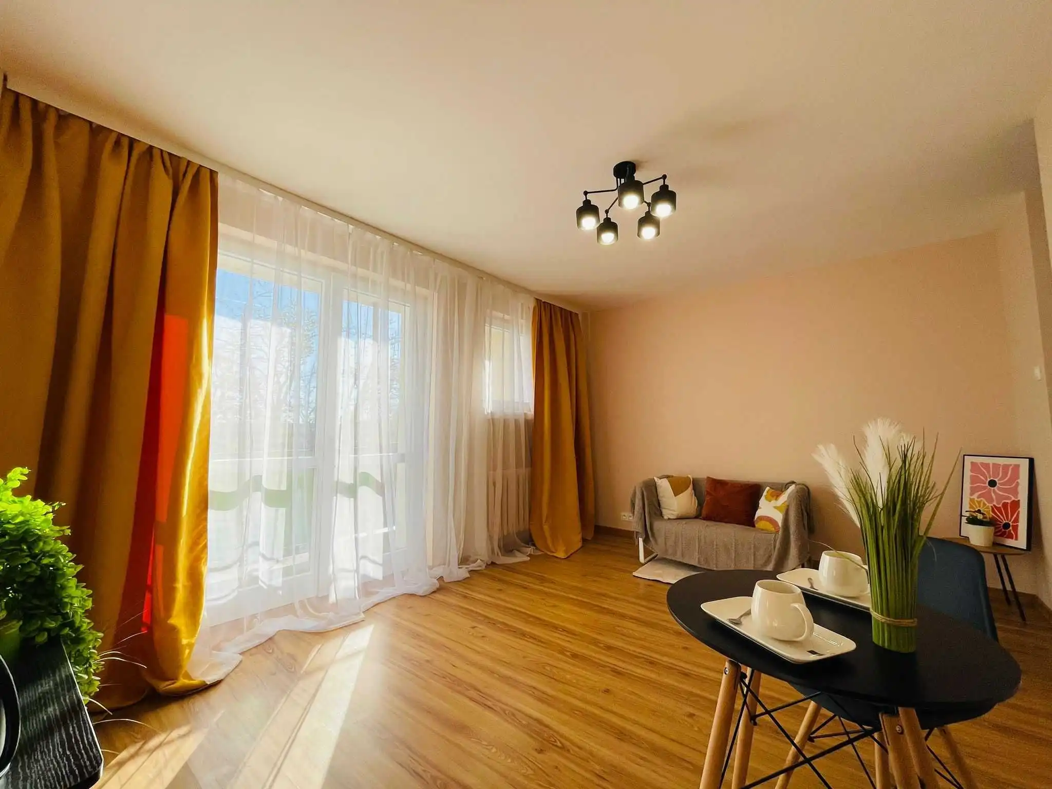 2 pokoje | duży balkon | Kochanowskiego 15